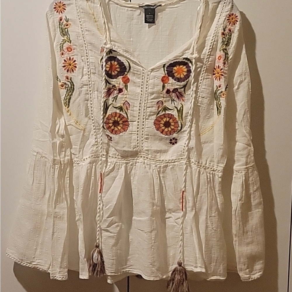Chelsea and Theodore bohemian top size large . This is truly a beautiful top !